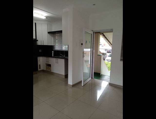 1 BEDROOM FLAT RENTED IN WESTVILLE